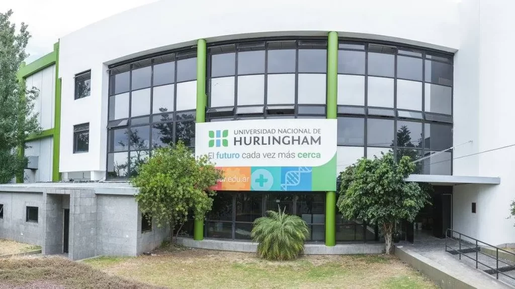 Universidad Nacional de Hurlingham carreras a distancia gratuitas en Argentina