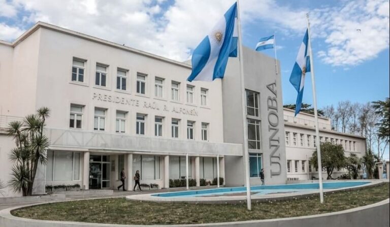 +30 Universidades públicas argentinas con carreras a distancia gratuitas